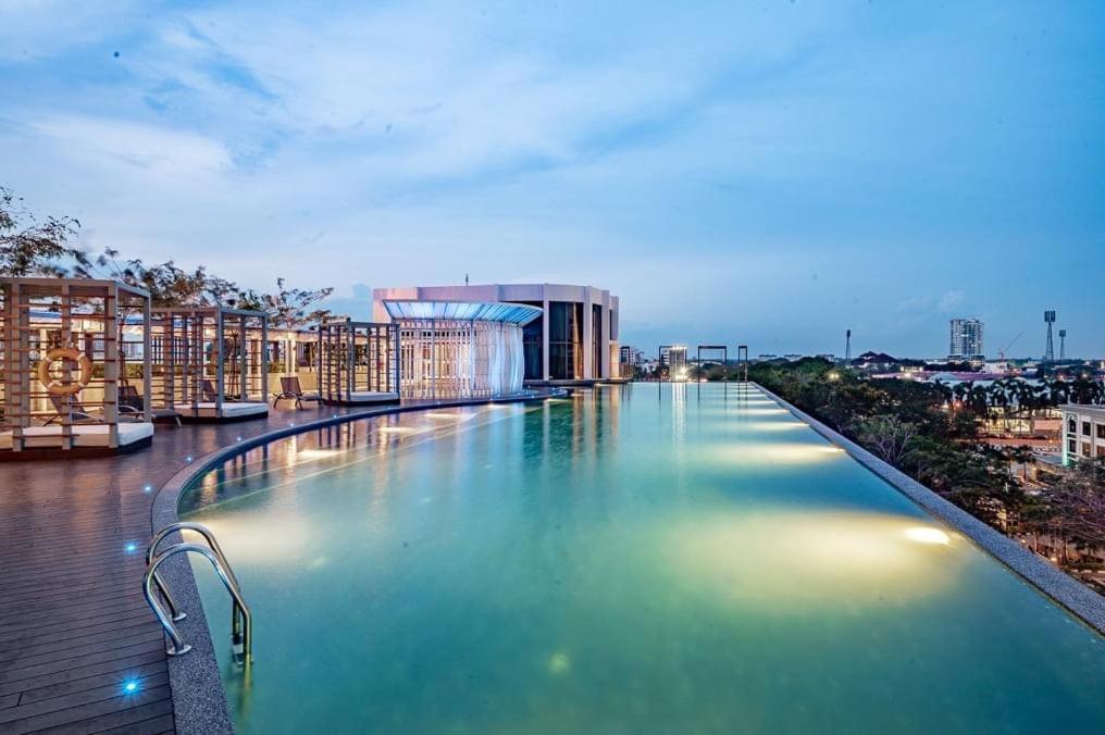 Himaify Suite @Troika Kota Bharu Eksteriør bilde